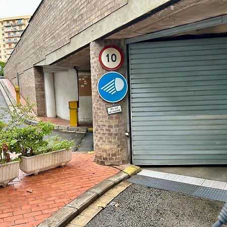 Apartment Carrer D'Olesa Barcelona Eksteriør bilde