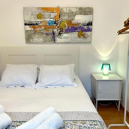 Apartment Carrer D'Olesa Barcelona Eksteriør bilde