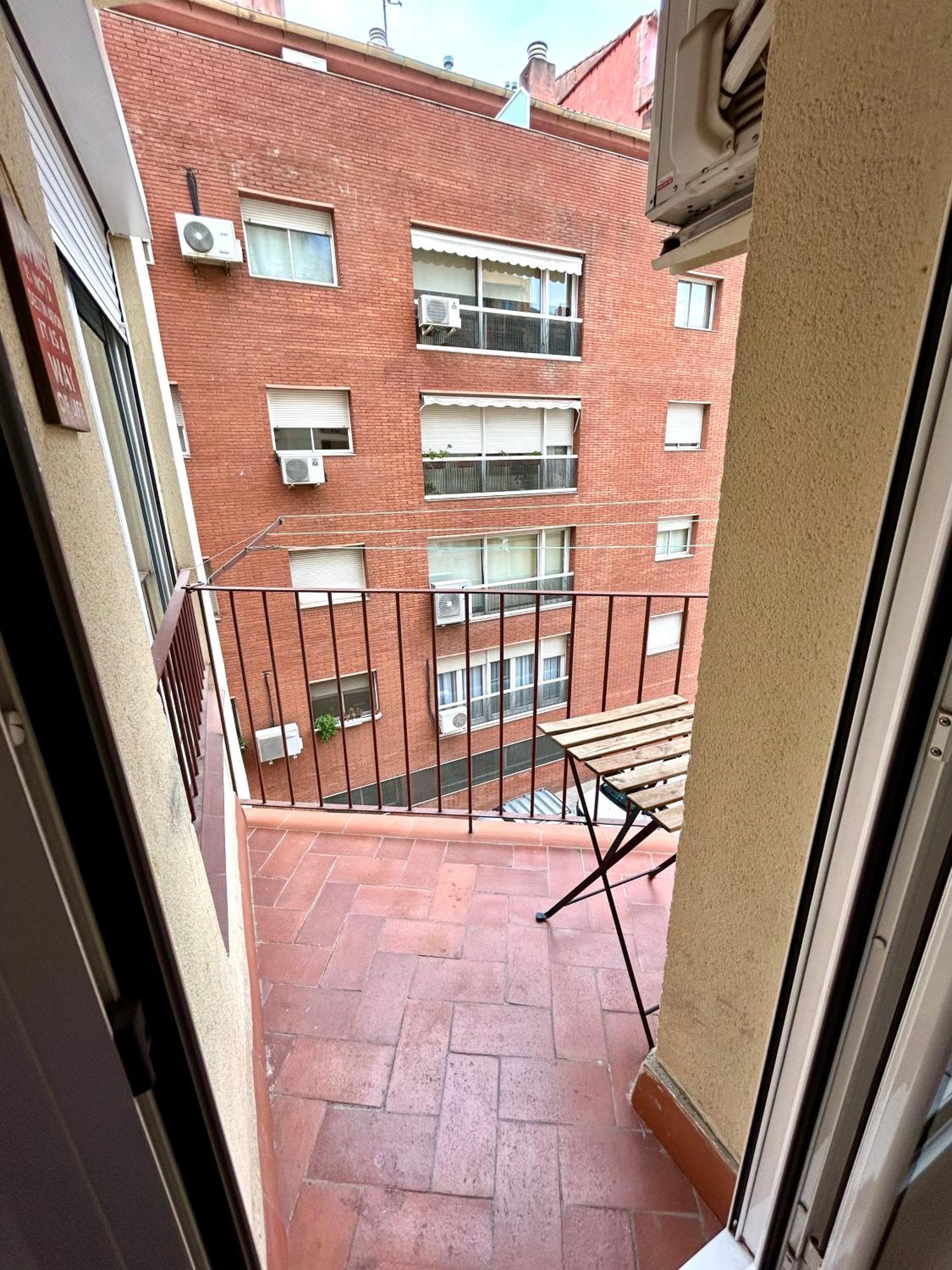 Apartment Carrer D'Olesa Barcelona Eksteriør bilde