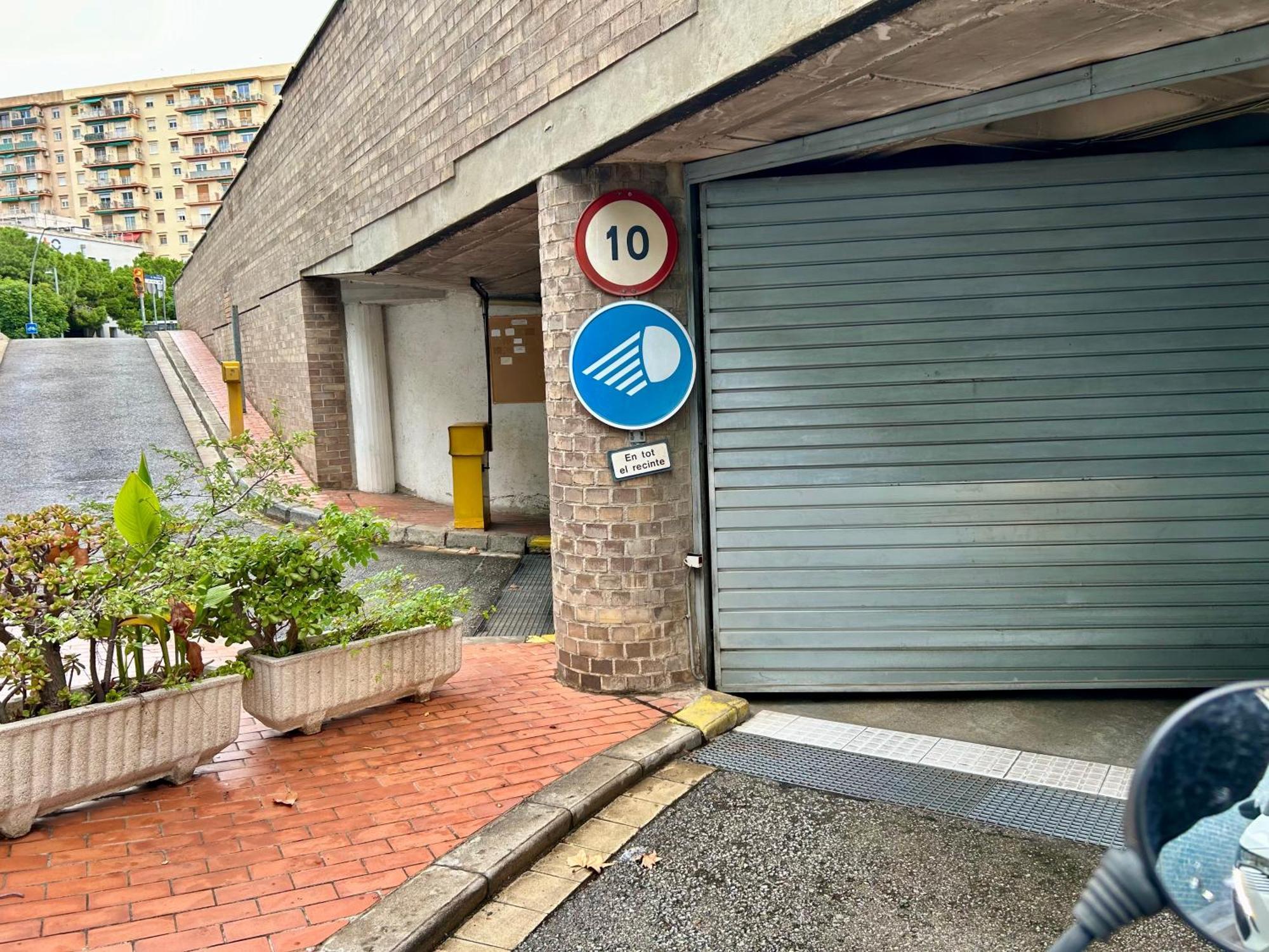 Apartment Carrer D'Olesa Barcelona Eksteriør bilde